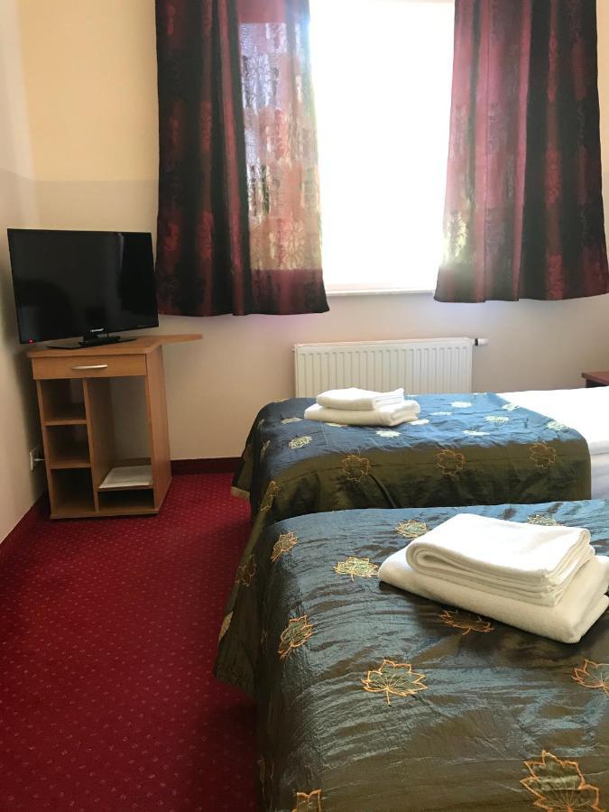 Motel Pintal กอร์ซุฟเวียลคอปอลสกี ภายนอก รูปภาพ